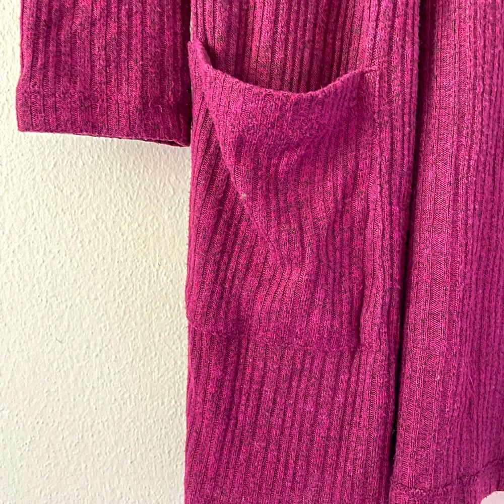 Lowered! 💥 Women’s AEO Maroon Cardigan (with hood and pockets) - Picture 4 of 5